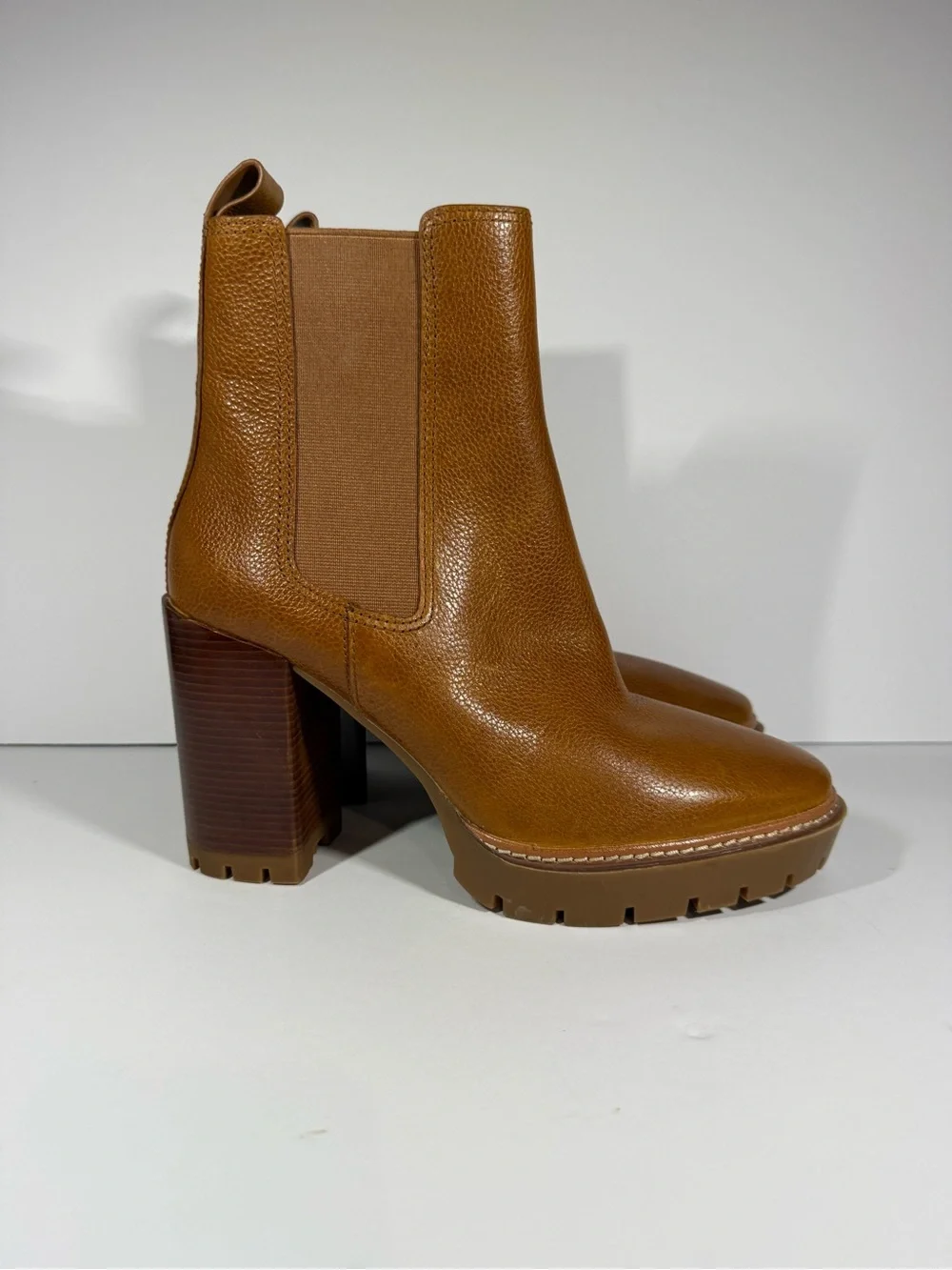Tory Burch Women's Tan Platform Chelsea Boot - Leather High Block Heel size 9